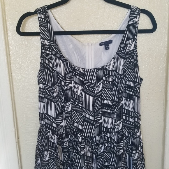 Gap | Midi Abstract Design Dress - Picture 2 of 11